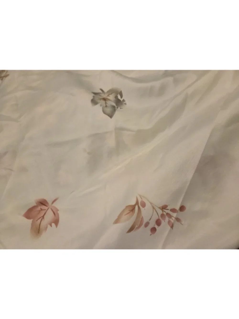 Set Of Three 3 Vintage Round Cloth Fabric Tablecloths Polyester